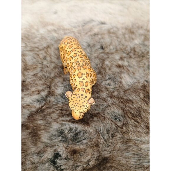Hand-Painted Leopard Figurine Animal Statue Collectible Decor Resin 5.5" Long Vi - Picture 3 of 7